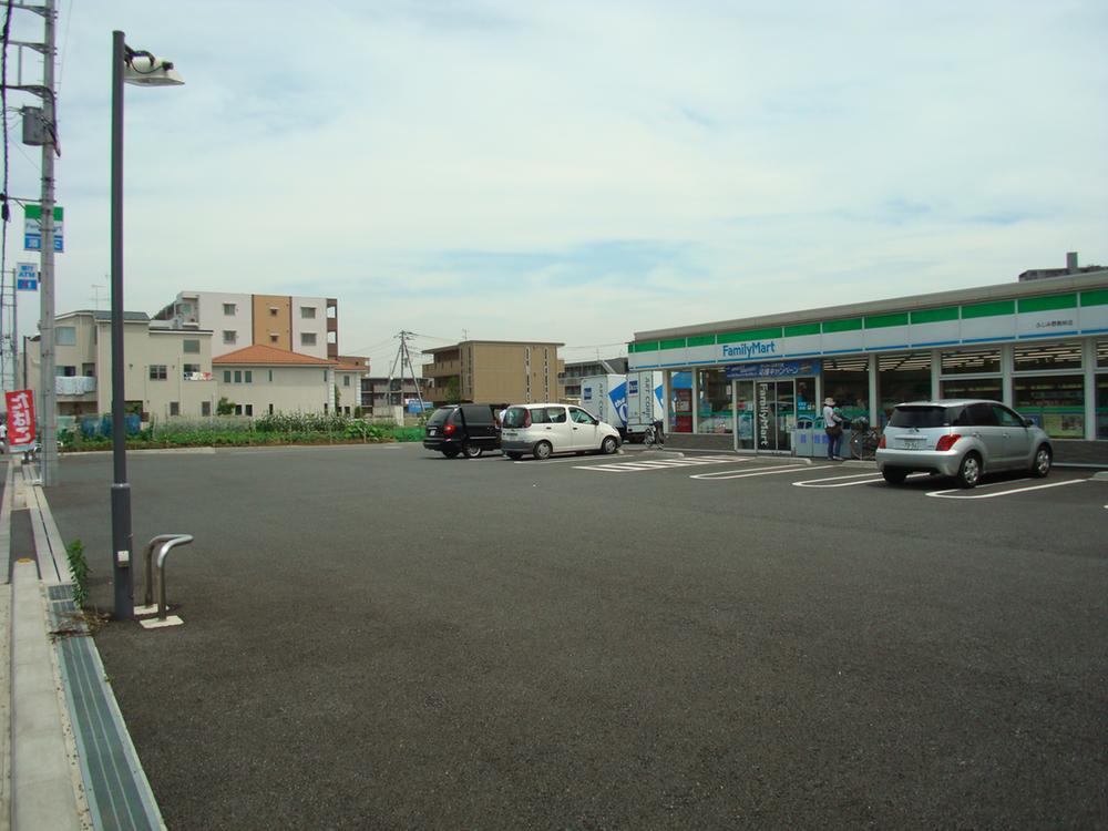 Convenience store. 305m to FamilyMart Fujimino Komahayashi shop