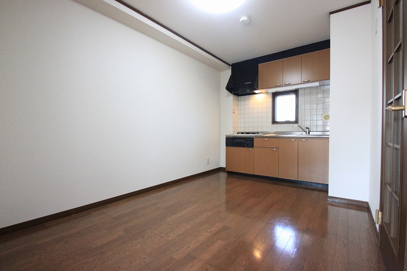 Other room space. The same type room photo
