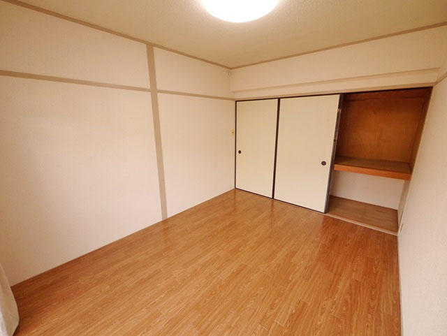 Receipt. Armoire