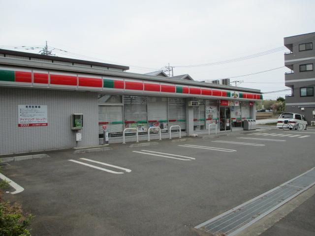 Convenience store. 220m until Thanksgiving Fujimino Sakura through shop