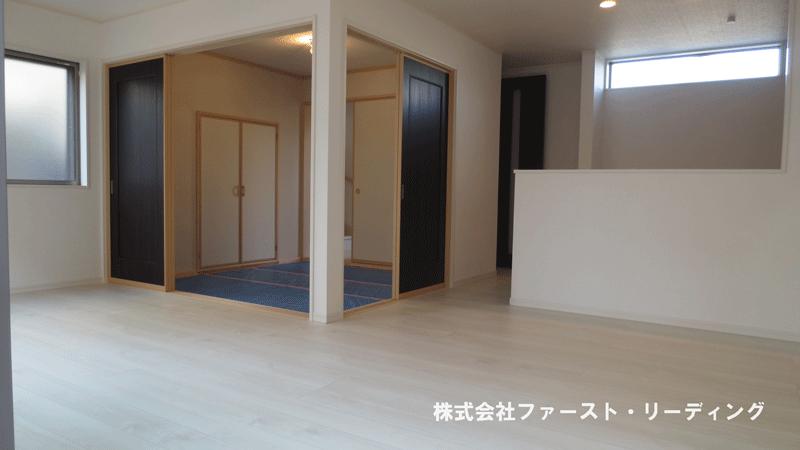 Living.  [Building 2] 18.8 Pledge LDK Partition of the Japanese-style room is available you live as well as a luxury LDK 23.3 quires if Suze! (December 16, 2013) Shooting