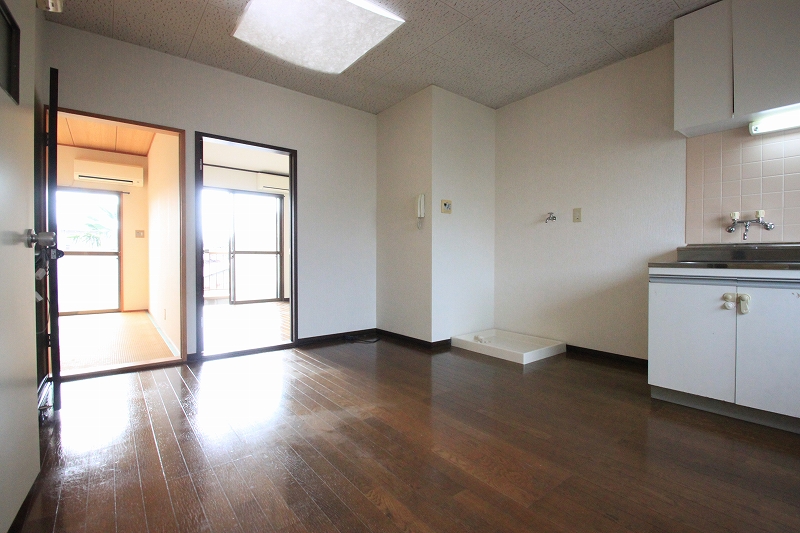 Living and room