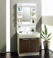 Wash basin, toilet. Slowly to a busy time of the morning With a shower so that can get dressed We offer vanity. 