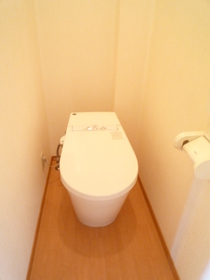 Toilet. toilet.
