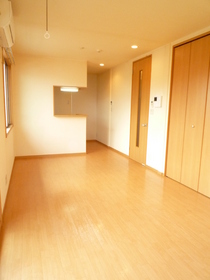 Living and room. Spacious LDK. Popular face-to-face kitchen.