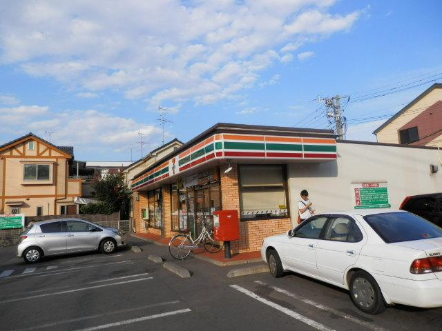 Convenience store. 570m to Seven-Eleven Fujimino Tsurugaoka shop