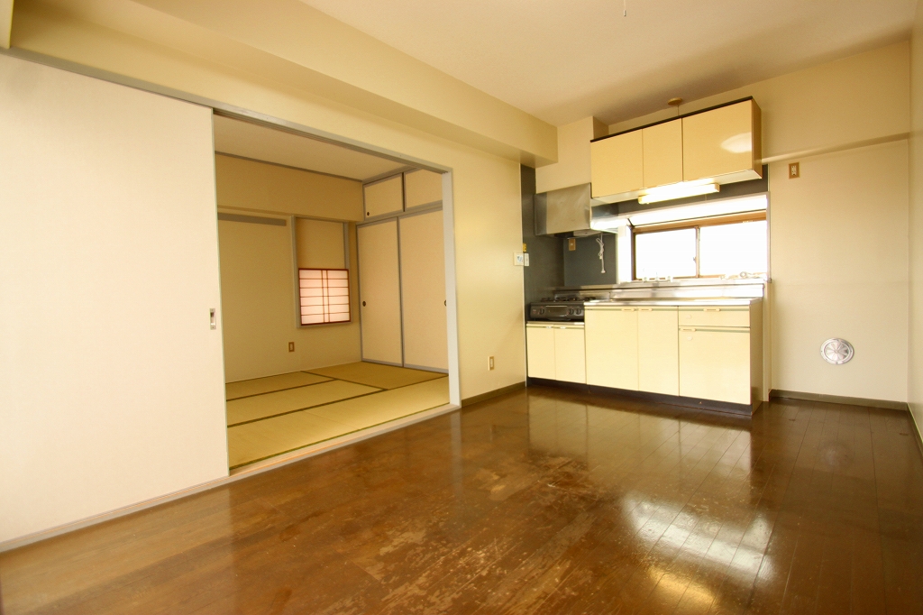 Living and room