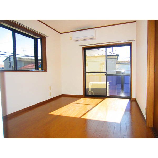 Living and room