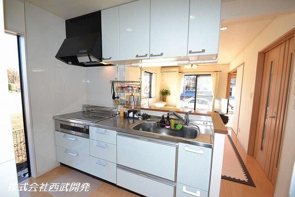 Kitchen.  [1F ・ kitchen] : All-electric for indoor (December 2013) Shooting