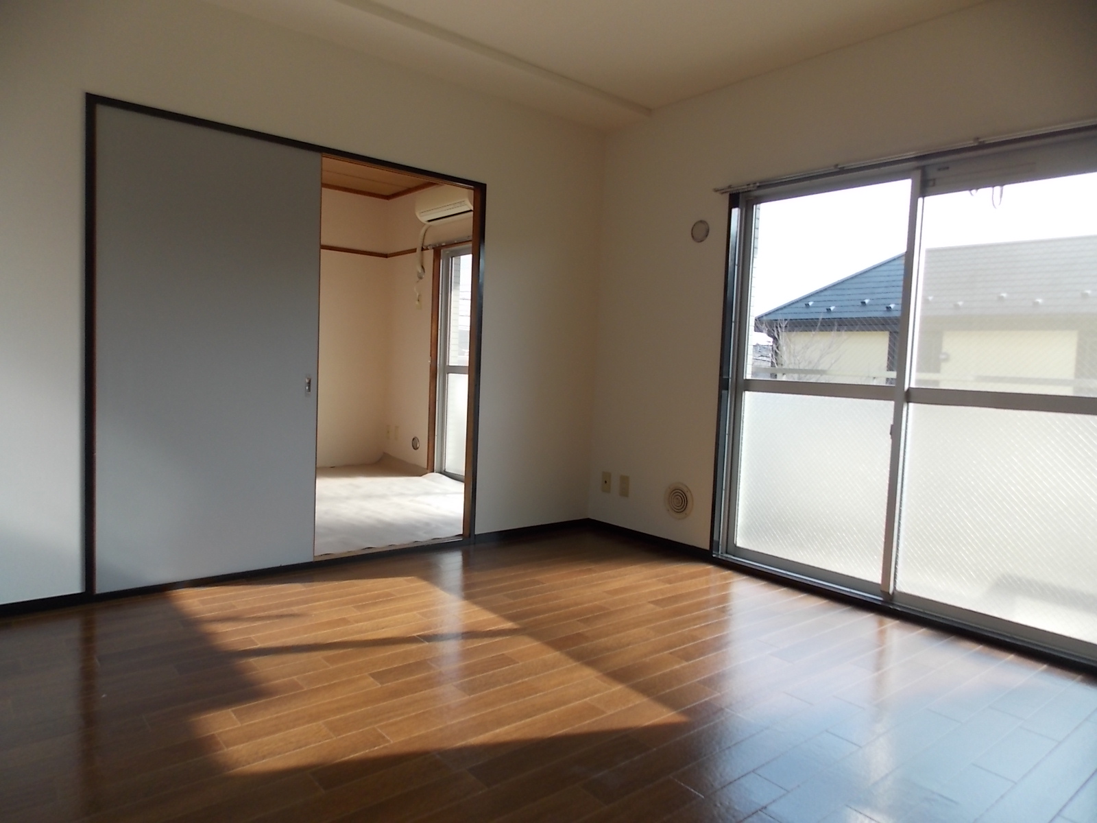 Living and room