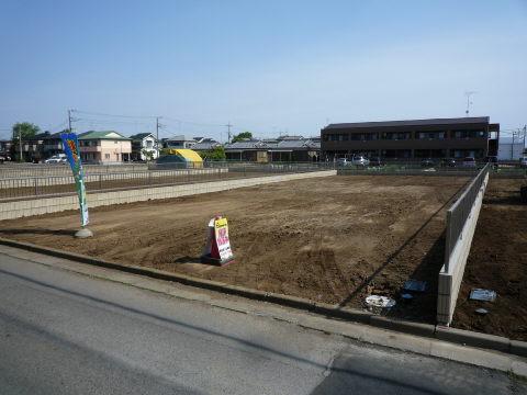 Local photos, including front road. South road ・ Yang per good ・ Spacious 73 square meters of land