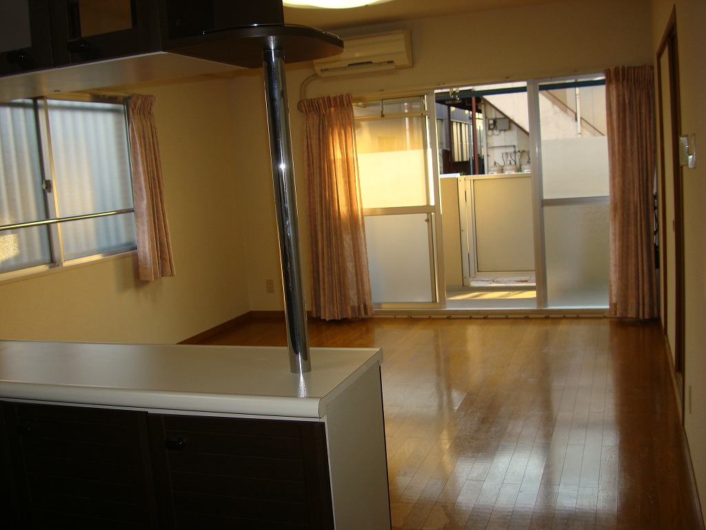 Living and room
