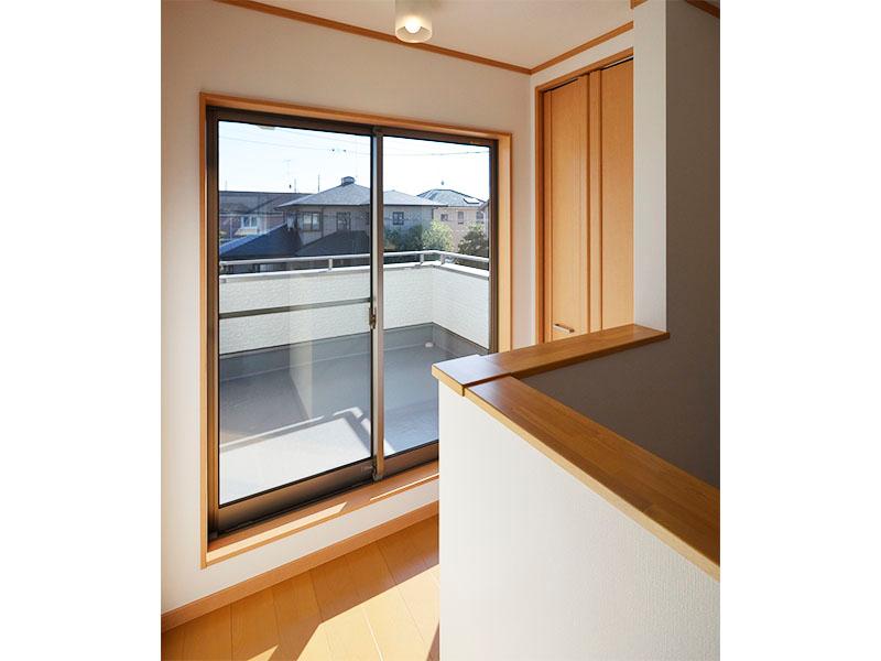 Same specifications photos (Other introspection). Space design of the room that can be accessed from the second floor of the hallway to the spacious balcony (I Building) same specification