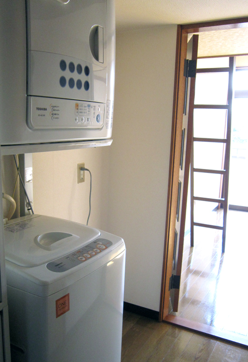 Other Equipment. Washing machine, With dryer