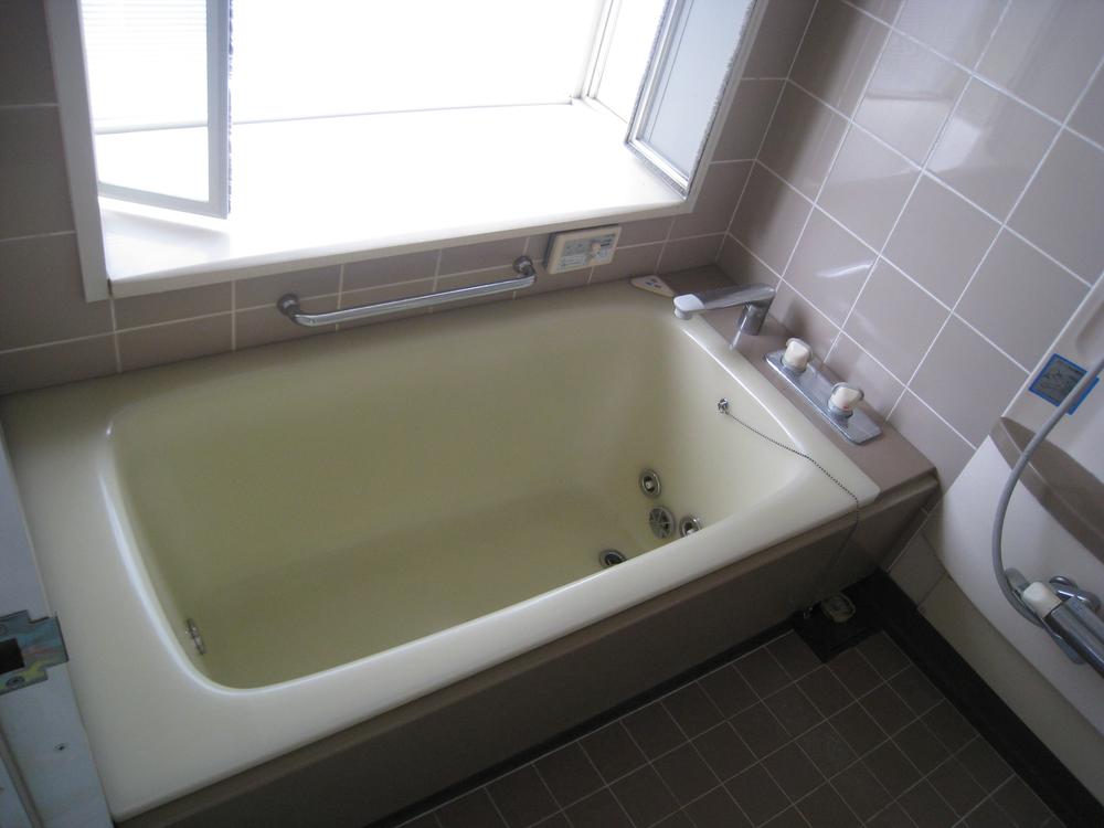 Bathroom. It is comfortable spacious 1 pyeong type