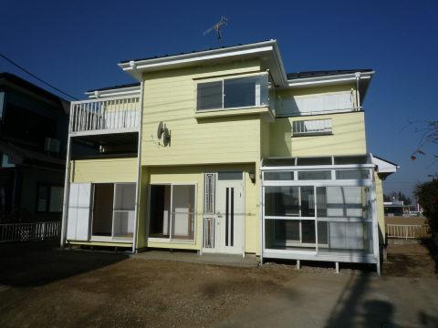 Local appearance photo. Yang per good ・ Exterior paint remodeling already