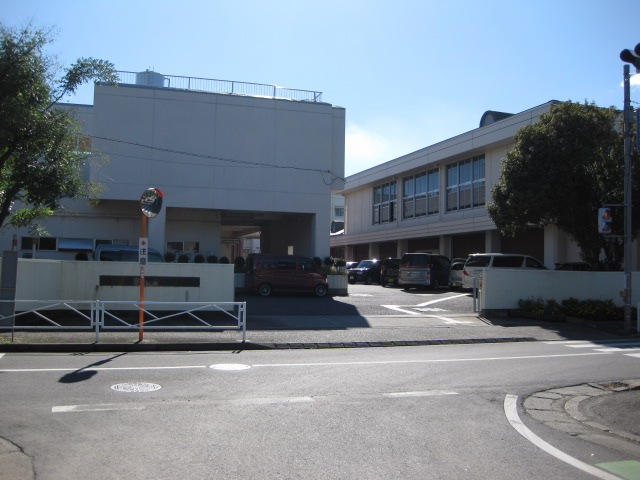 Primary school. 368m to Fukaya Municipal Hatara elementary school (elementary school)