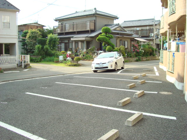 Parking lot