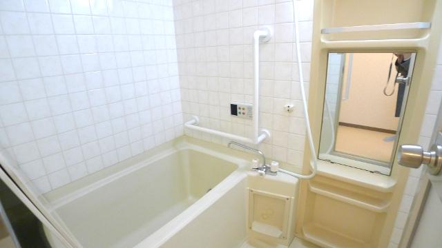 Bathroom. Shower faucet new goods exchange.  It is a bath with cleanliness
