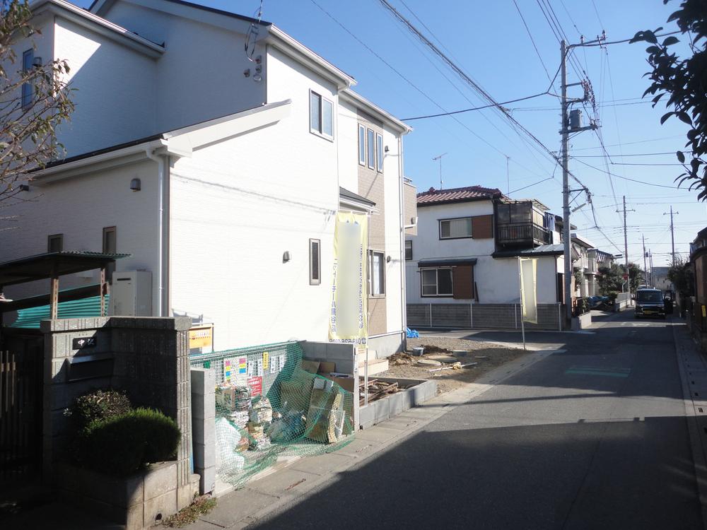 Other local. Local (12 May 2013) is useful there is a garbage station in the immediate vicinity of the shooting subdivision.