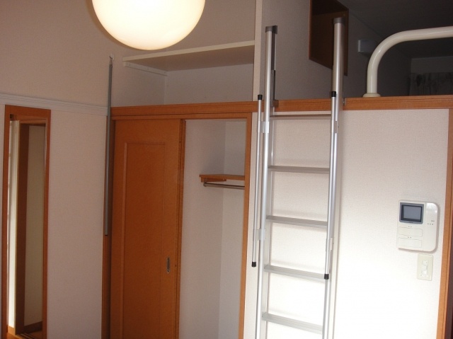 Living and room.  [furniture ・ Consumer electronics equipped] It is with a loft! 
