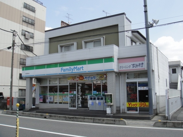Convenience store. 80m to FamilyMart Gyoda Station store (convenience store)