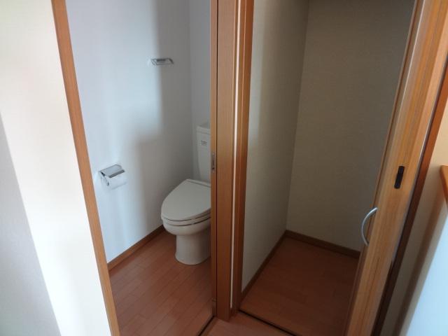 Toilet. Interior, Receipt