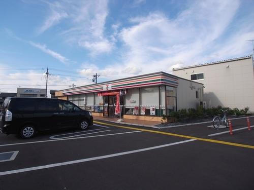 Convenience store. 228m to Seven-Eleven Gyoda Sakuramachi 3-chome