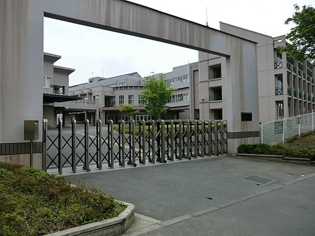 Junior high school. Misugidai 1700m until junior high school