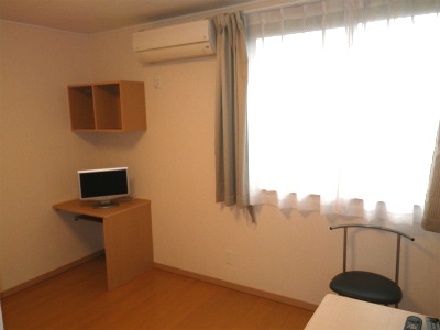 Living and room.  ※ Floor of 205, Room of the rooms are carpet