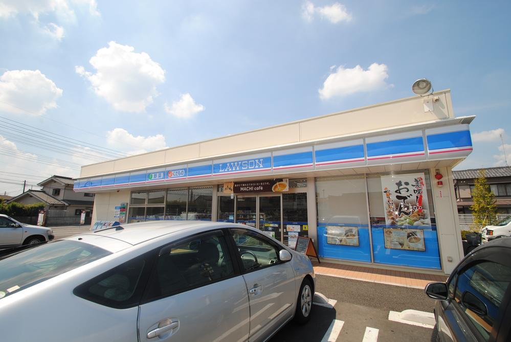 Convenience store. 807m until Lawson Hanno Namiyanagi Rikudo shop
