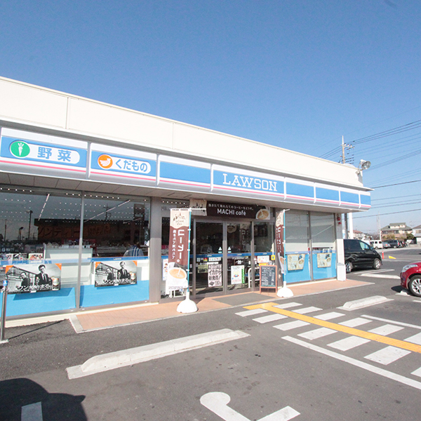 Convenience store. Lawson L Hanno Namiyanagi deities store (convenience store) to 200m