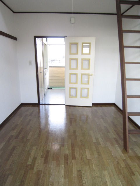 Living and room
