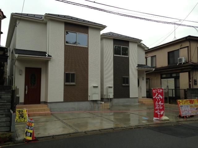 Local photos, including front road. Local (10 May 2013) Shooting