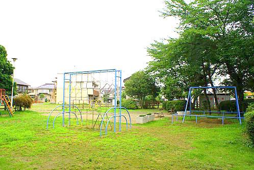 park. 120m until Enokido park
