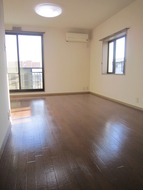 Living and room