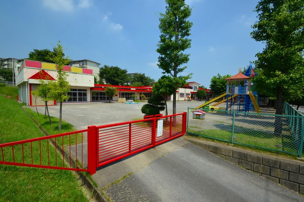 kindergarten ・ Nursery. 1758m Sayama until the hill kindergarten