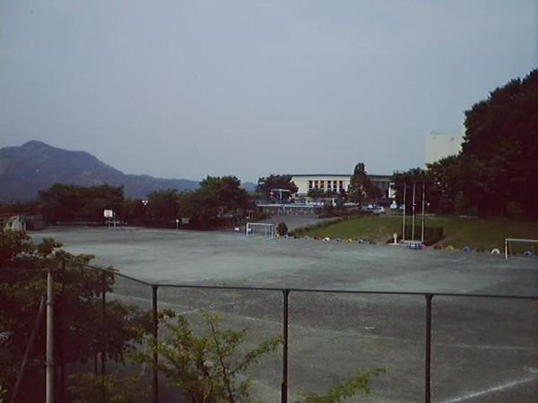 Primary school. Musashidai elementary school About 1020m