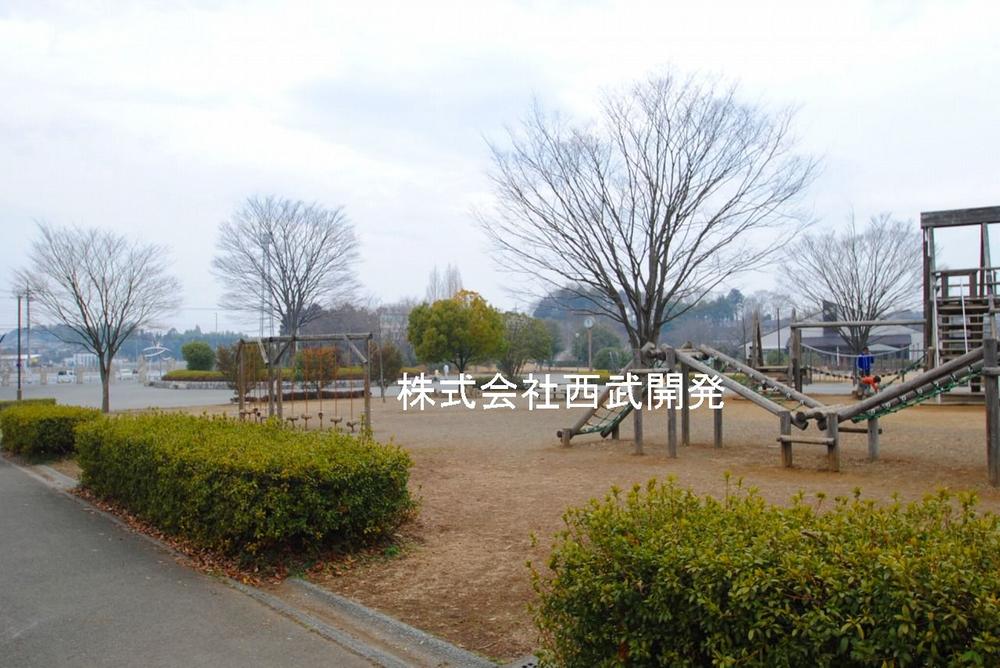 park. 1100m to the Hidaka comprehensive park