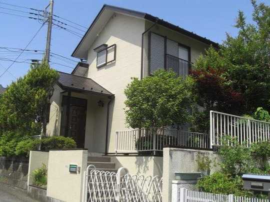 Local appearance photo. Building appearance June 2010 outer wall ・ It was Roof Coatings