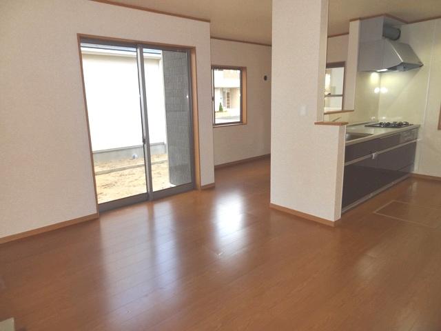 Living. Indoor (11 May 2013) Shooting