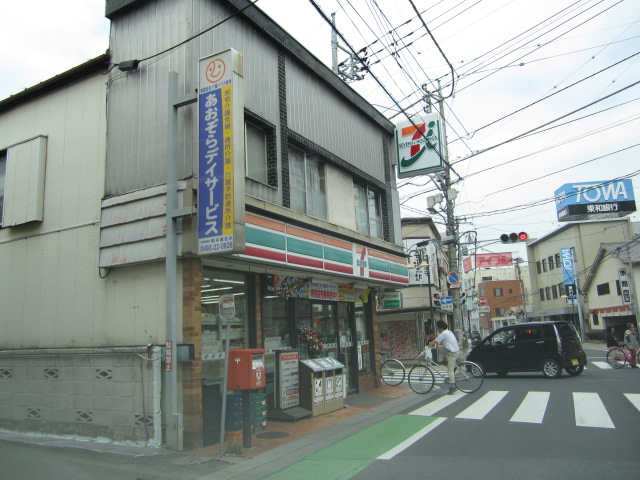 Convenience store. Seven-Eleven Higashi-Matsuyama Station store up (convenience store) 475m