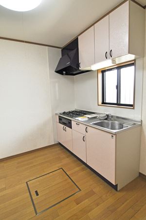Kitchen. It is with under-floor storage