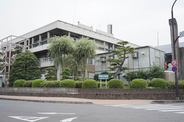 Government office. Higashi-Matsuyama 762m to City Hall