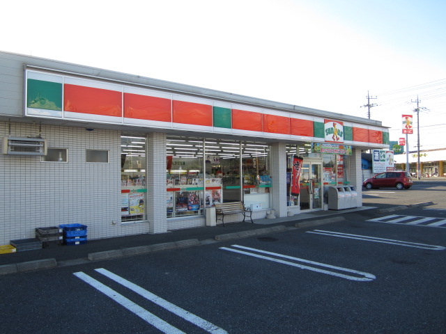 Convenience store. 109m until Thanksgiving Higashimatsuyama Matsuyama-cho store (convenience store)