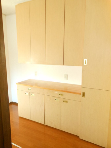 Kitchen. Storage with