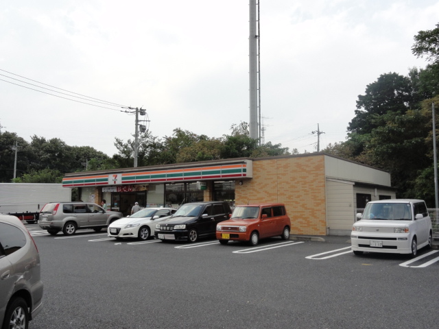 Convenience store. Seven-Eleven Higashimatsuyama Ishibashi store up (convenience store) 339m