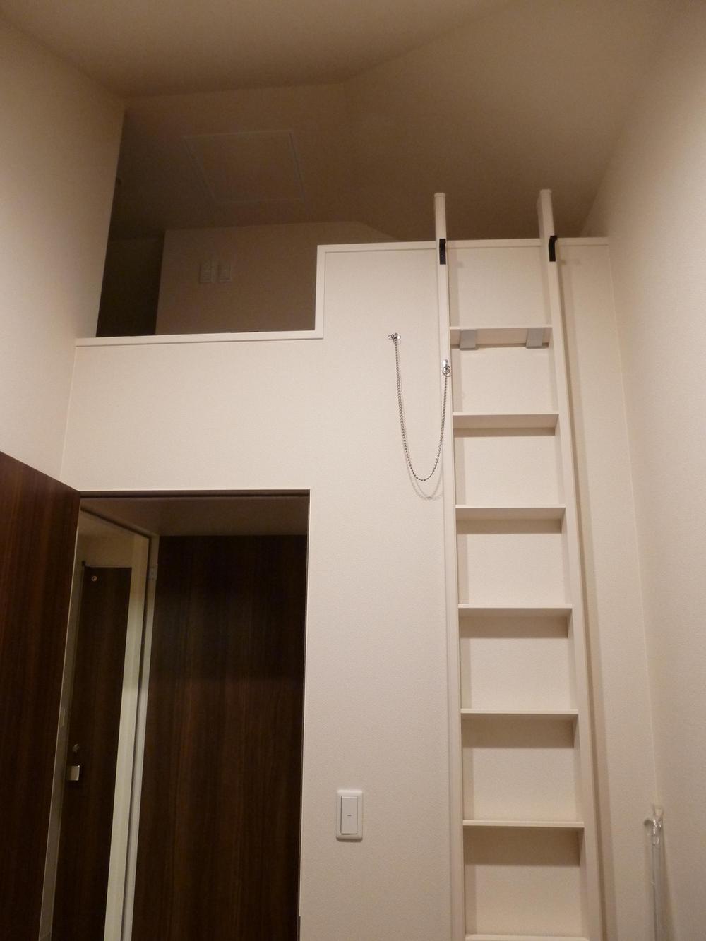 Other Equipment. Loft that offer easy-to-handle ladder durable (4 Building)