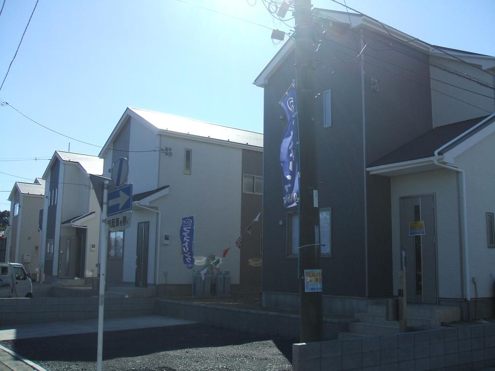 Local appearance photo. Local (11 May 2013) Shooting