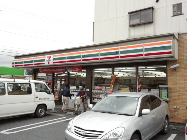 Convenience store. Seven-Eleven Higashimatsuyama Saiwaicho store up (convenience store) 229m